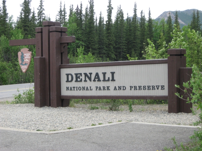 Denali Park Sign